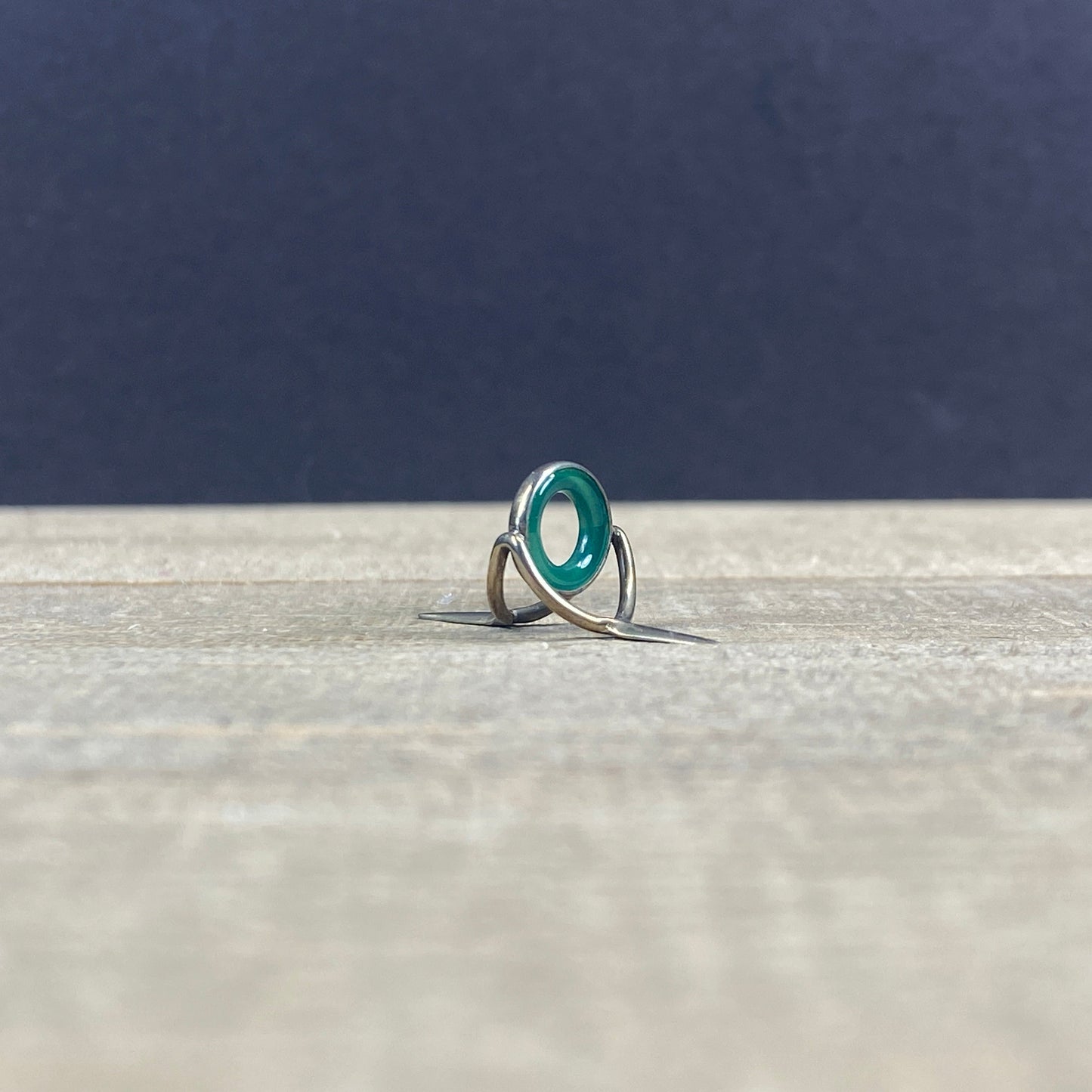 Perfect Agate Stripping Guides are handcrafted, demanding the highest quality workmanship and finish. Each Agate Stone is one of a kind, revealing its own vivid colors and character. 
This is the guide you will receive
Black Nickel is not recommended for saltwater