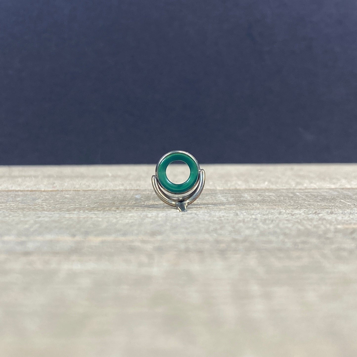 Perfect Agate Stripping Guides are handcrafted, demanding the highest quality workmanship and finish. Each Agate Stone is one of a kind, revealing its own vivid colors and character. 
This is the guide you will receive
Black Nickel is not recommended for saltwater