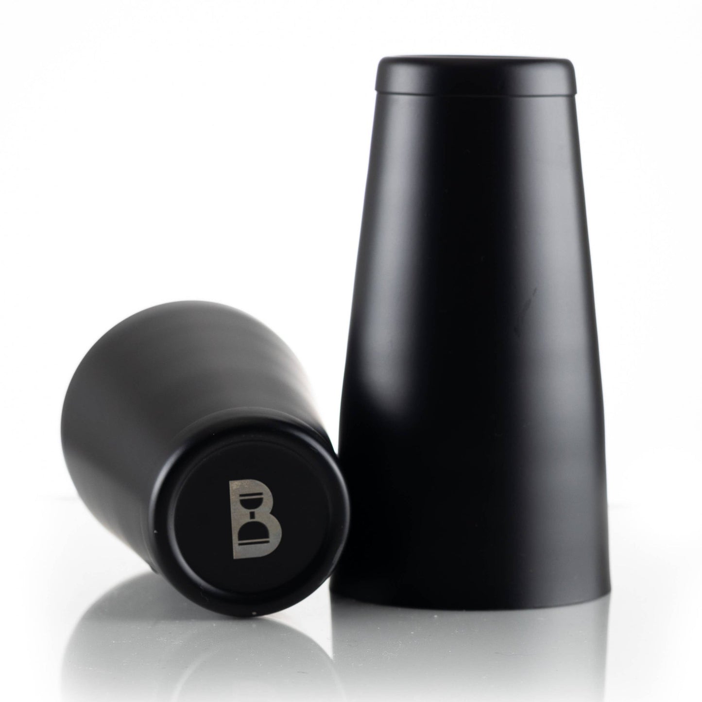 Bring out your inner bartender and make drinks like a pro! Shaker tins are the flashy workhorse of any reputable bar. Ours are battle-tested and fit together like they were made for each other (because they were). This set includes one 28oz. base and one 18oz. “cheater” tin. Those weighted ends help control your shake and rhythm every step of the way.