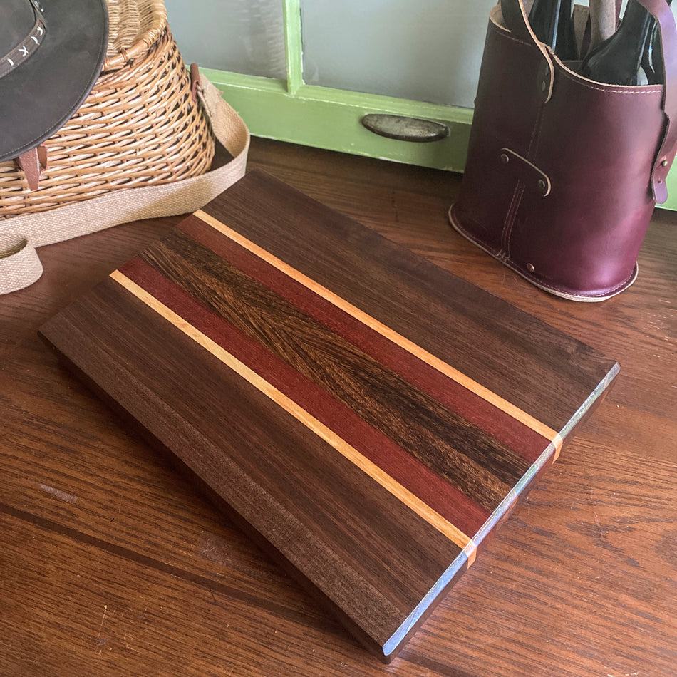 Edge Grain Serving Board - Fish On! Custom Rods