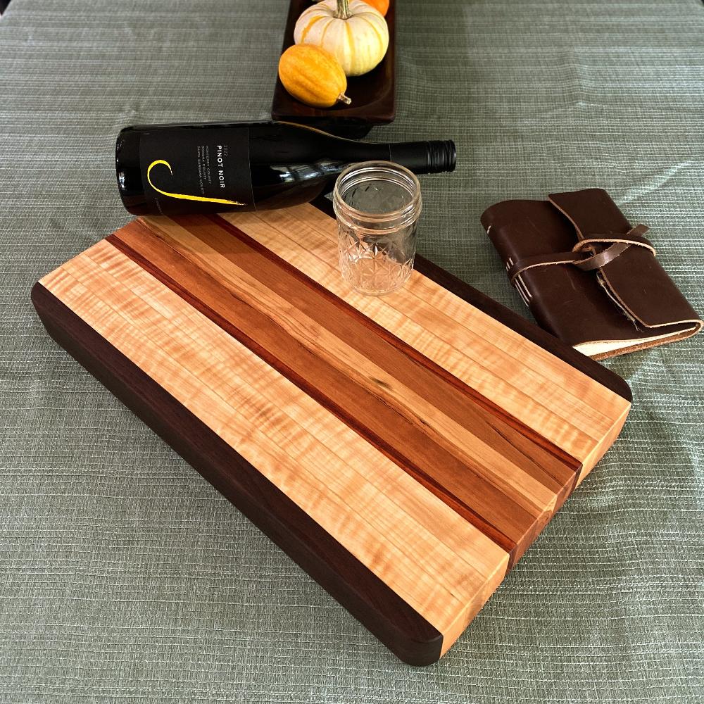 Edge Grain Serving Board - Fish On! Custom Rods