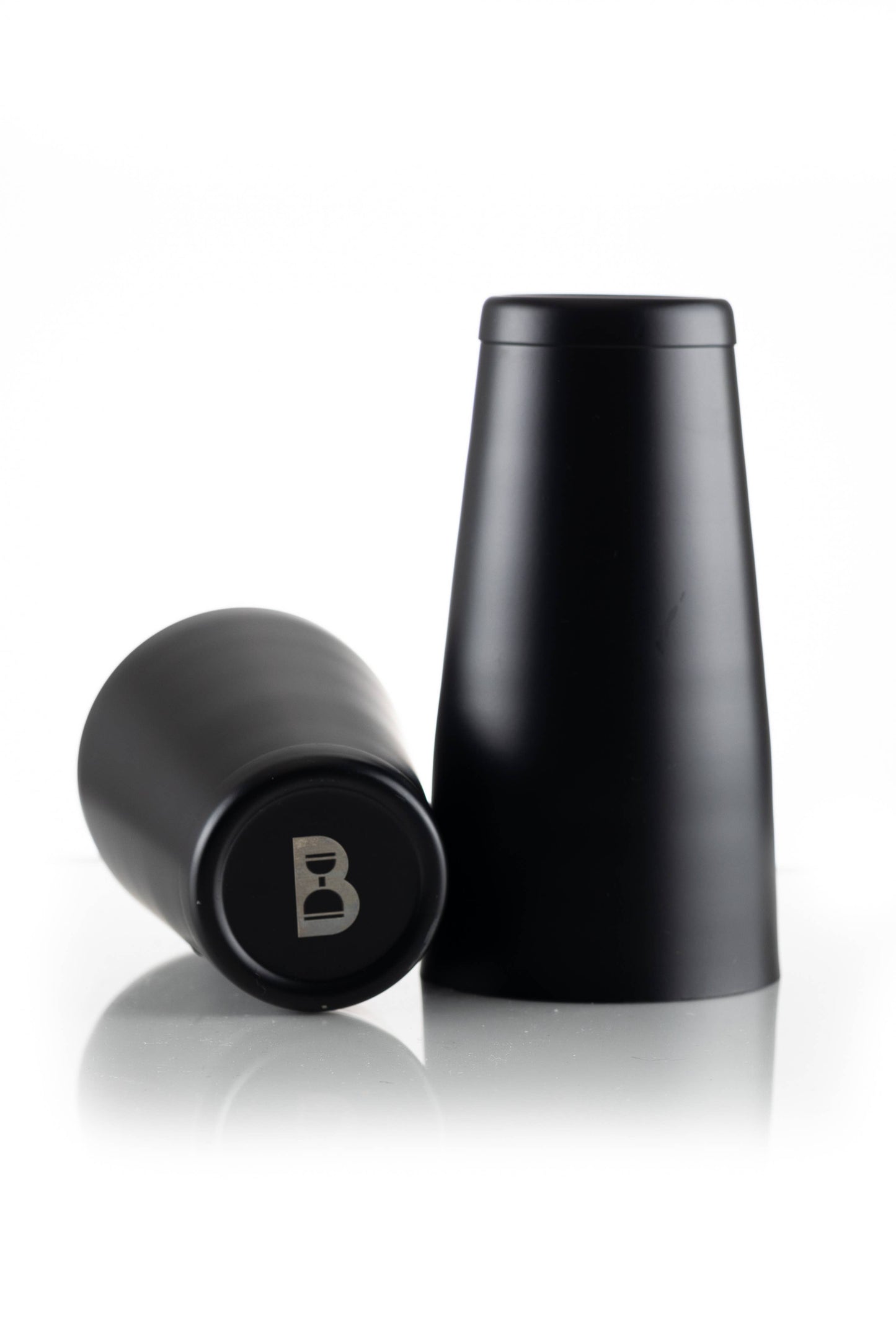 Bring out your inner bartender and make drinks like a pro! Shaker tins are the flashy workhorse of any reputable bar. Ours are battle-tested and fit together like they were made for each other (because they were).&nbsp;This set includes one 28oz. base and one 18oz. “cheater” tin.&nbsp;Those weighted ends help control your shake and rhythm every step of the way.