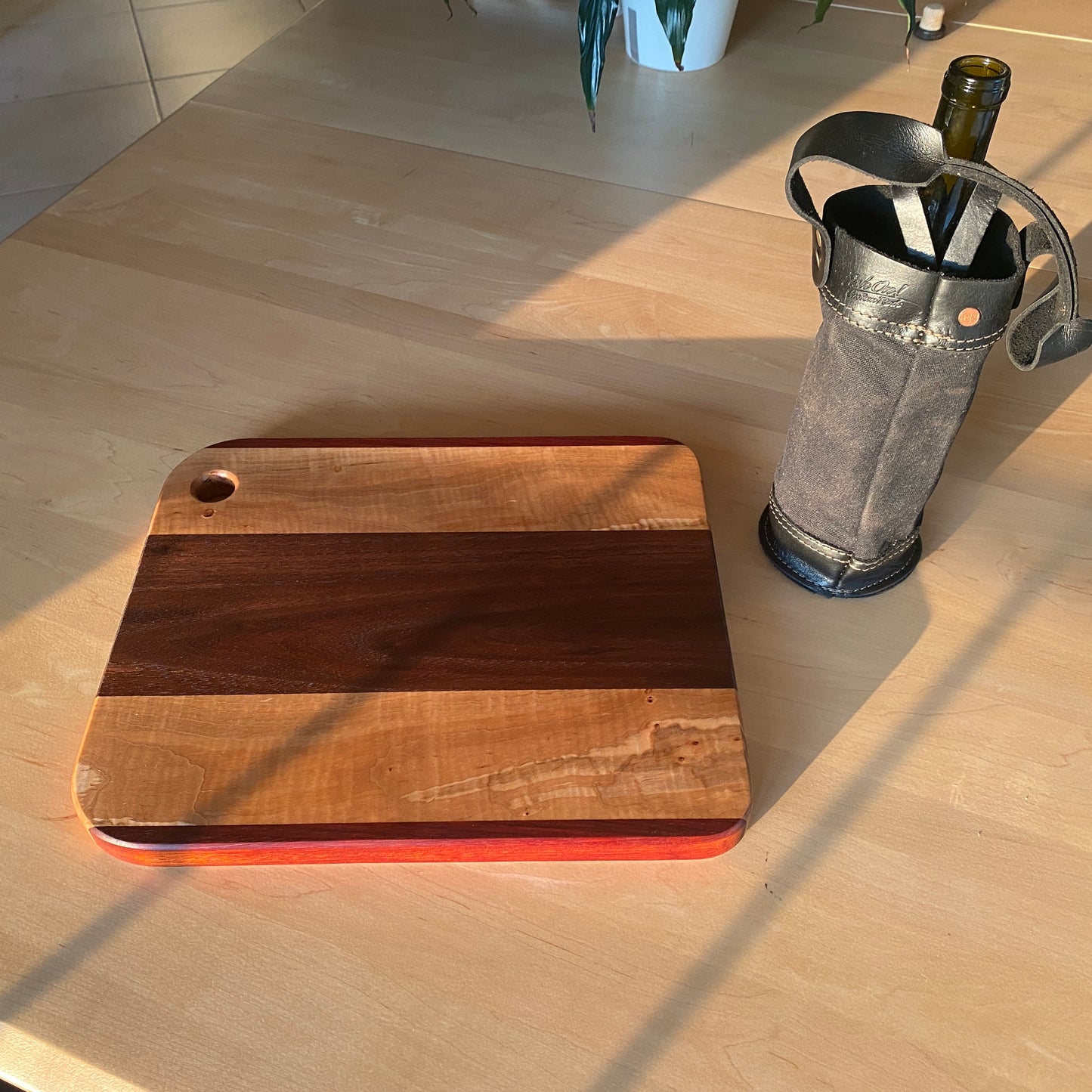 
                  
                    Handcrafted Charcuterie Boards
                  
                