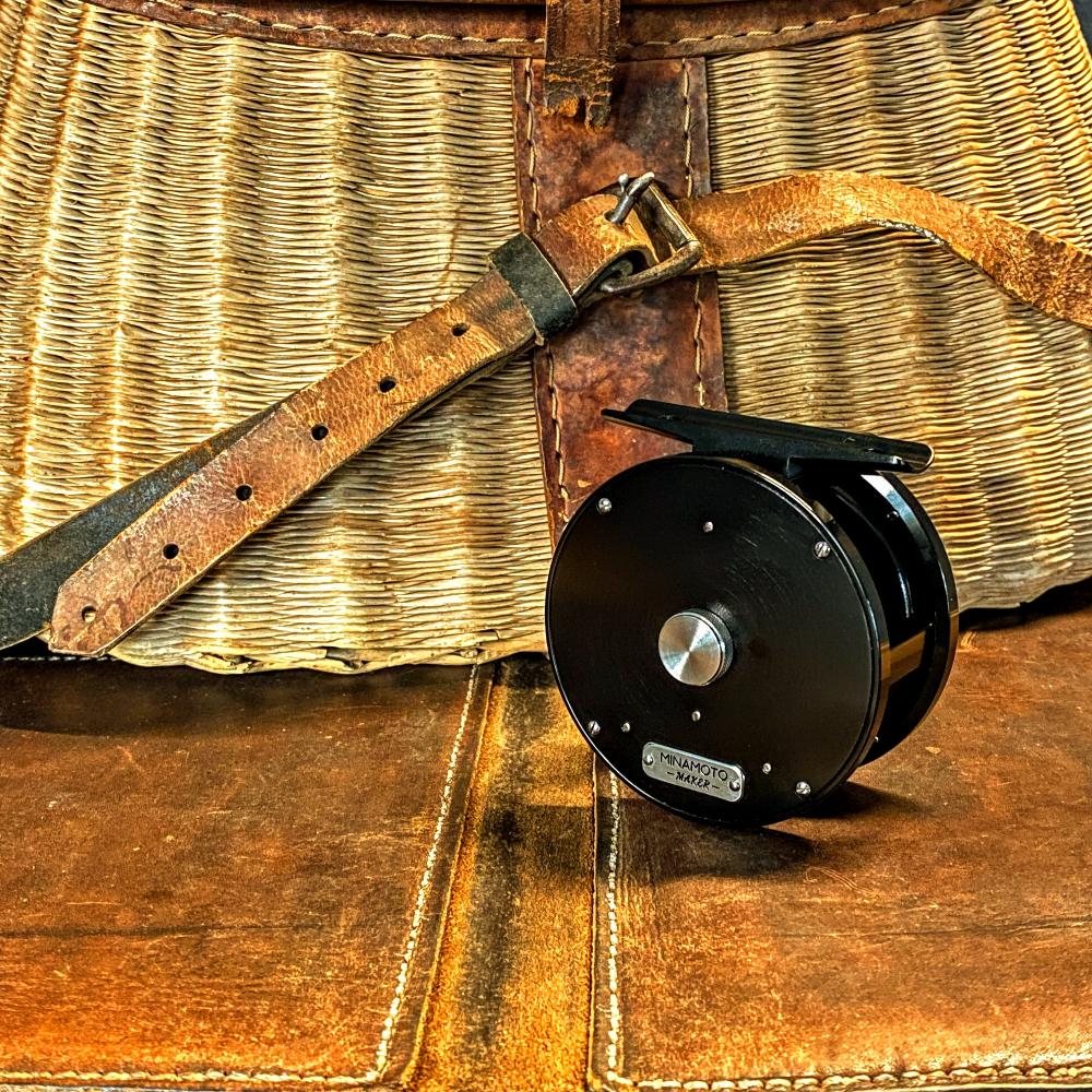 classic fly fishing reels Raprance Vintage Reel Blue unmistakable click every trout angler loves ZHUSROD Classic Fly Reel 4"