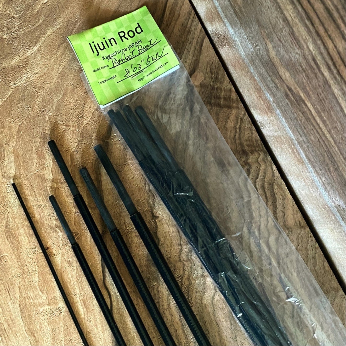 Perfect Beat 8' 3" 5wt 5pc - Fish On! Custom Rods