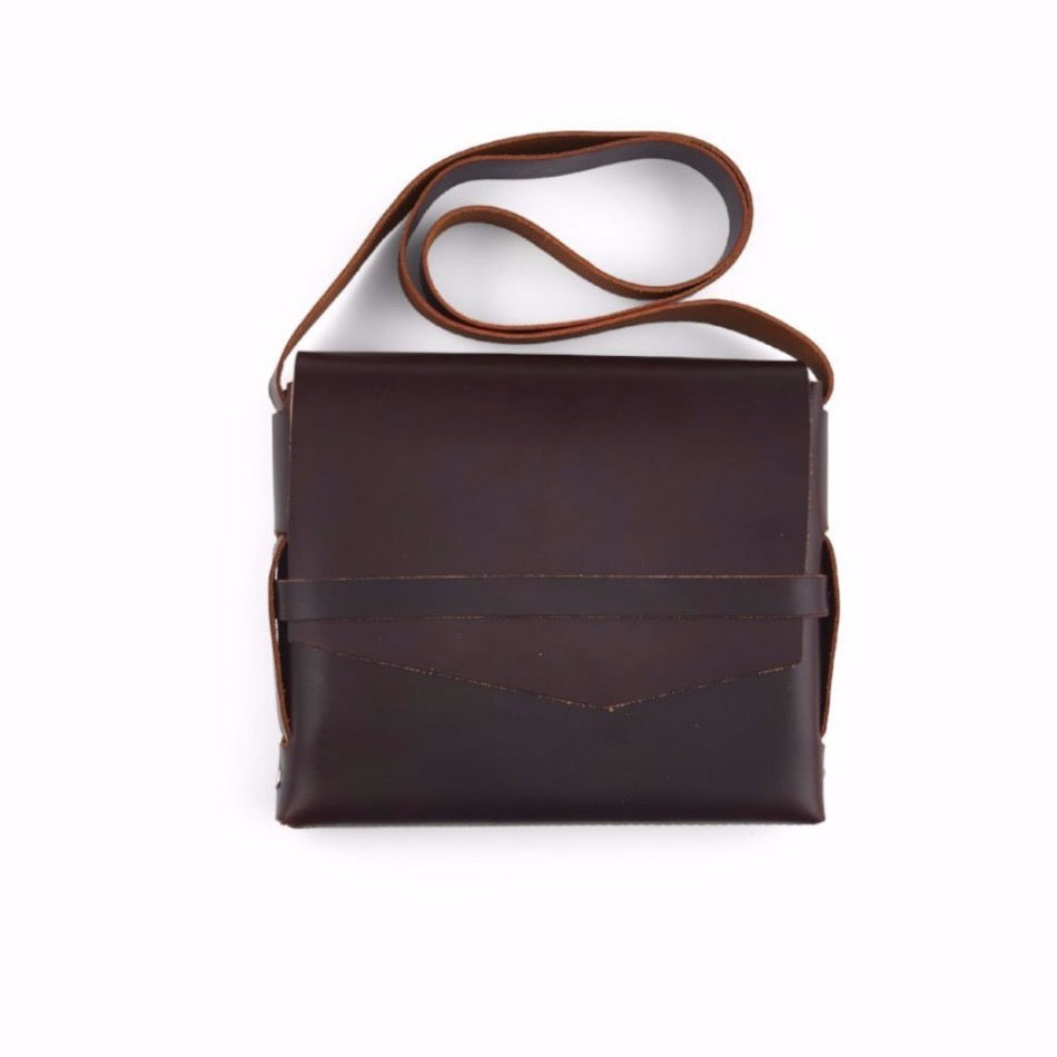 
                  
                    Scout Leather Satchel - Fish On! Custom Rods
                  
                