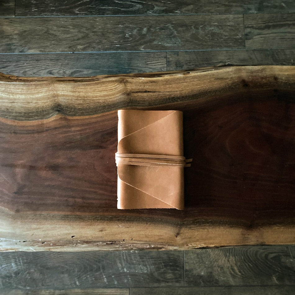 
                  
                    Messenger Leather Journal - Fish On! Custom Rods
                  
                