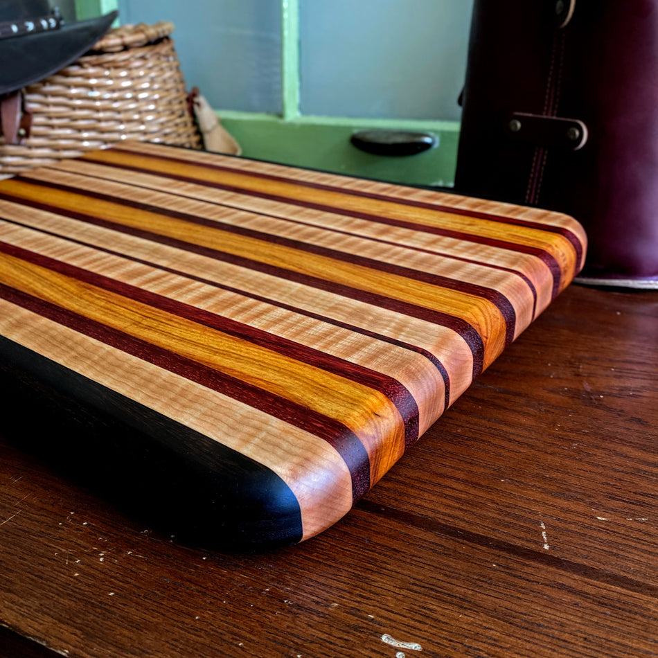 Edge Grain Serving Board - Fish On! Custom Rods