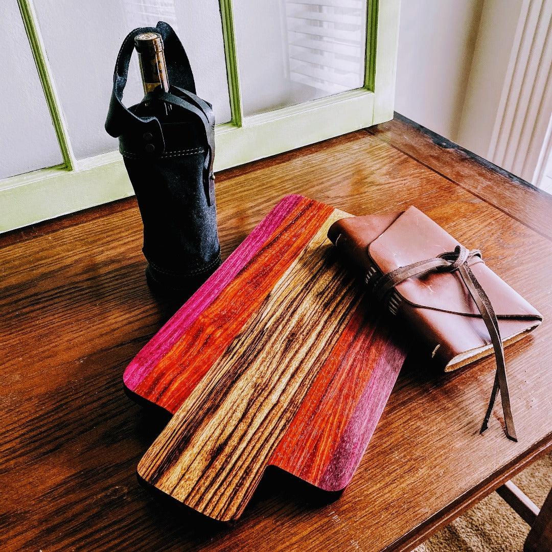 
                  
                    Napa Leather Wine Tote - Fish On! Custom Rods
                  
                